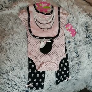 NWT!! 4 piece pink paris, pearl, polkadot set